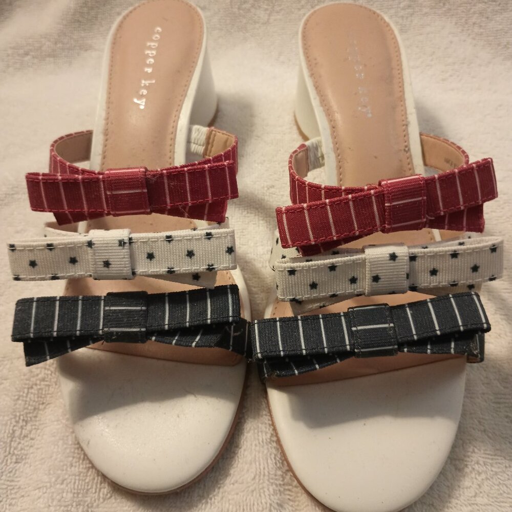 Copper Key R/W/B "Honor" sandal 8 1/2M